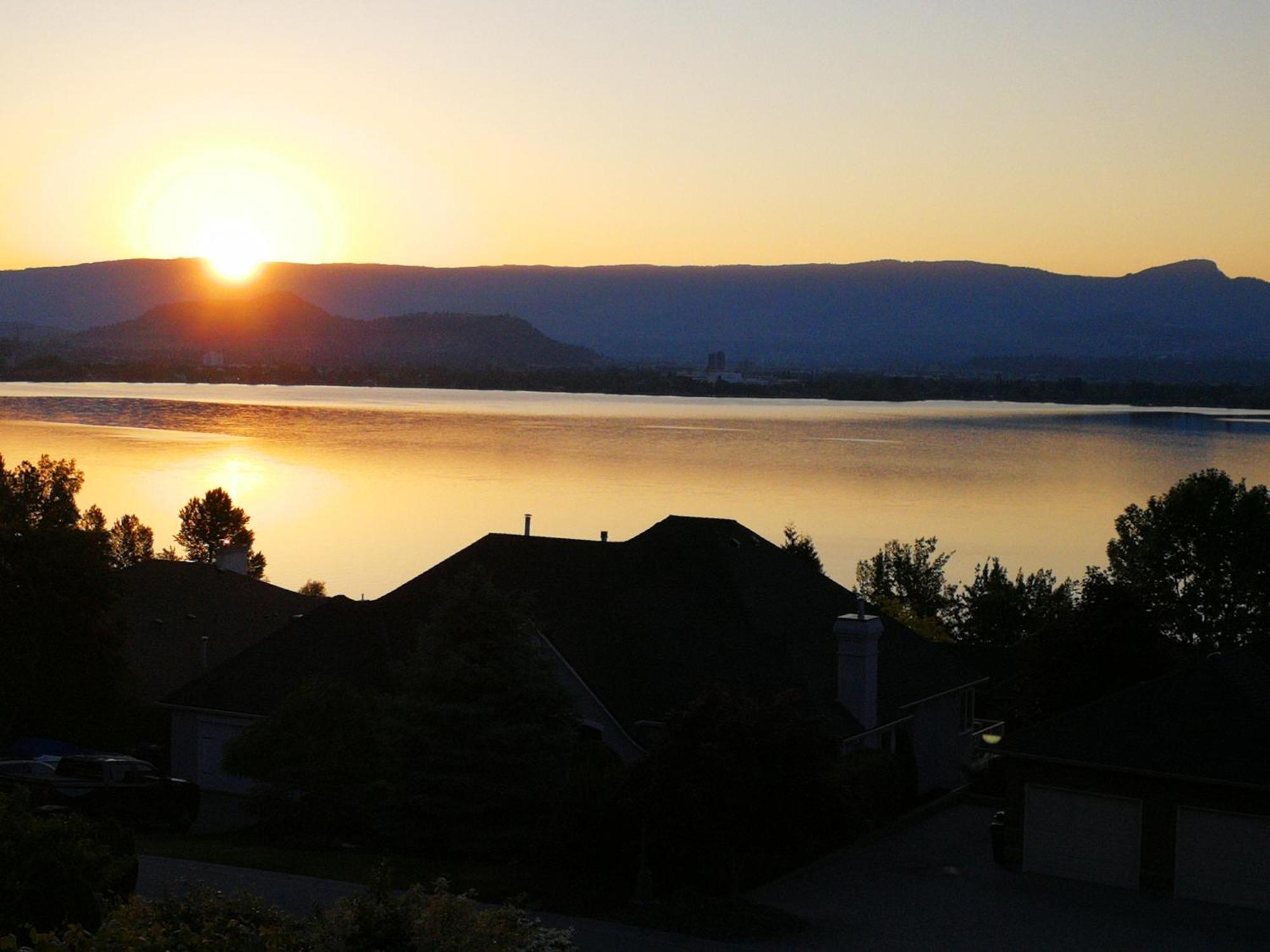 Casa Grande Lakeview House West Kelowna Zimmer foto